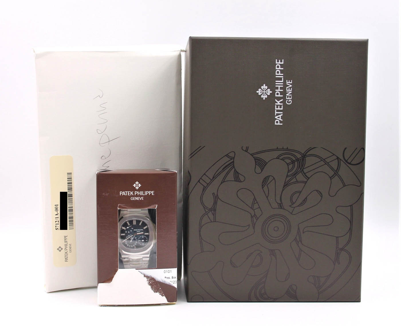 Patek Philippe Nautilus 5712/1A-001 Full Set New 2015 - immagine 7