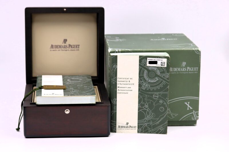 Audemars Piguet Royal Oak 15300ST Like New Full Set 2009 - immagine 9