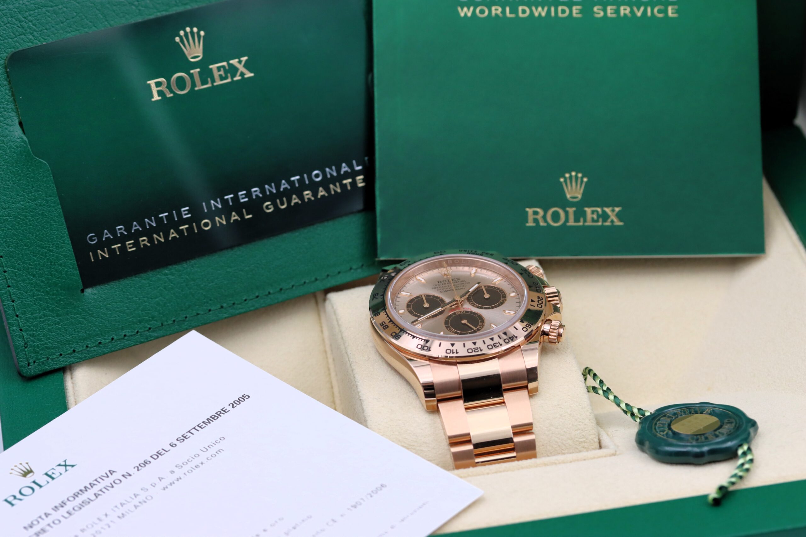 Rolex Cosmograph Daytona 126505 Everose Sundust Full Set 2024 - immagine 8