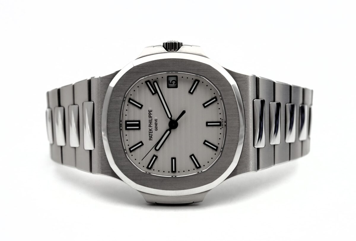 Patek Philippe Nautilus 5711/1A-011 Full Set 2017