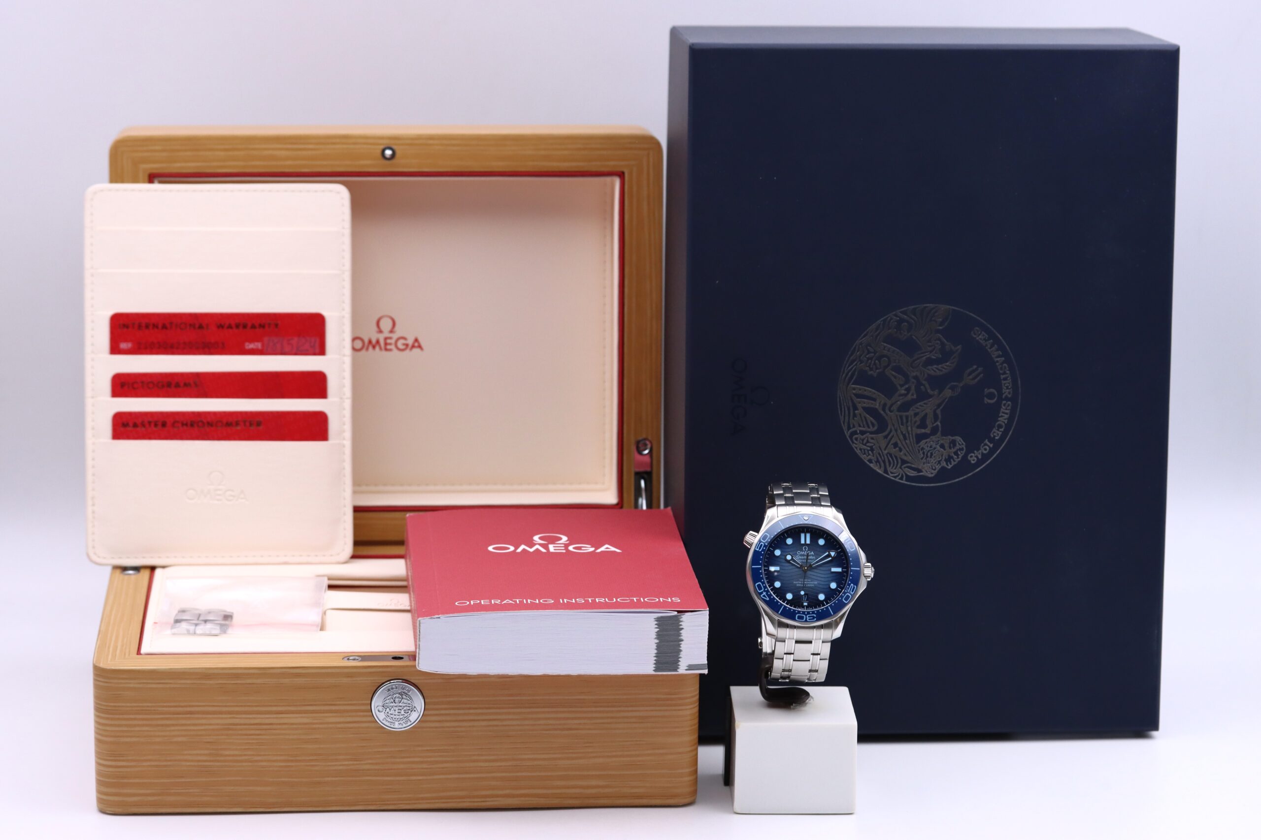 Omega Seamaster Diver 300m Summer Blue 75th Like New Full Set 05/2024 - immagine 8