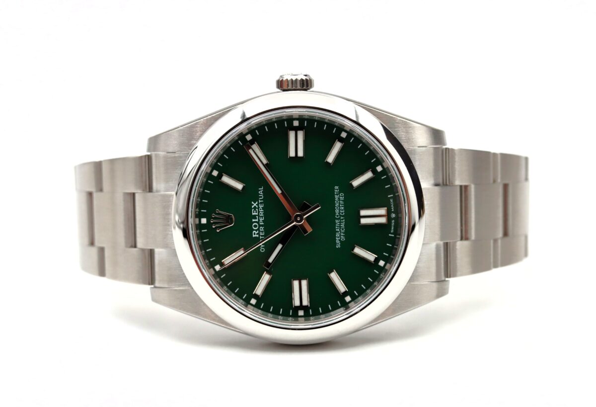 Rolex Oyster Perpetual 41mm 124300 Green Dial Full Set 2023