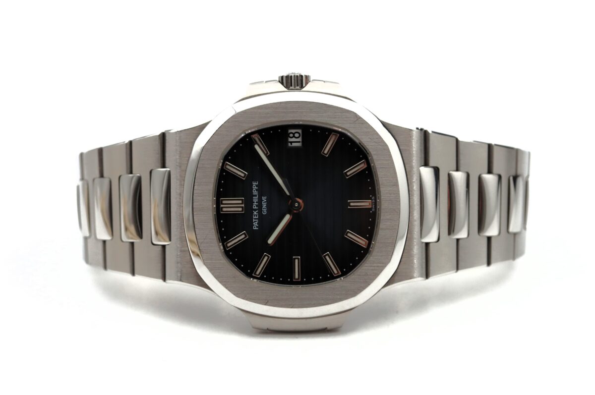 Patek Philippe Nautilus 5711/1A-010 Full Set 2012