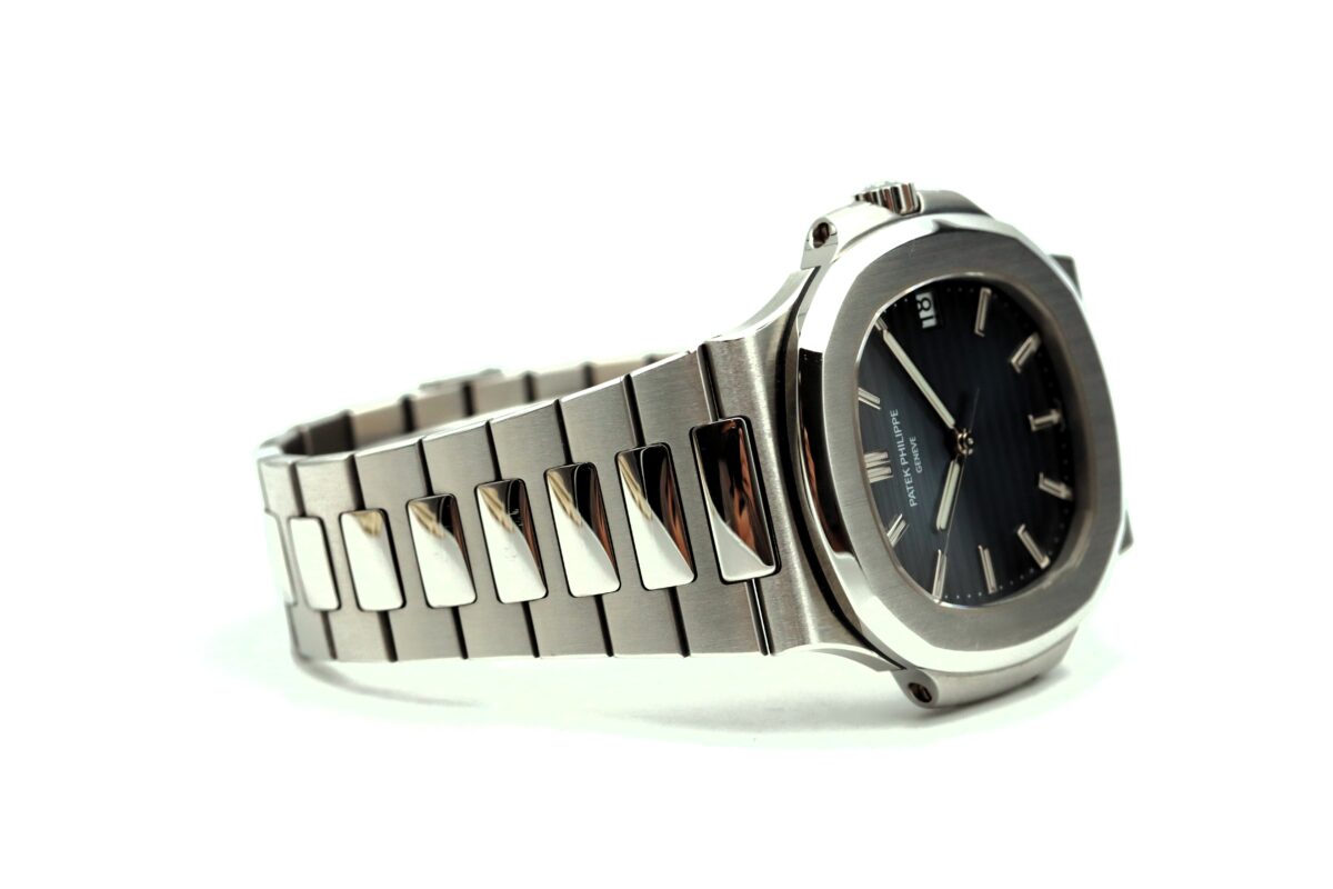 Patek Philippe Nautilus 5711/1A-010 Full Set 2012