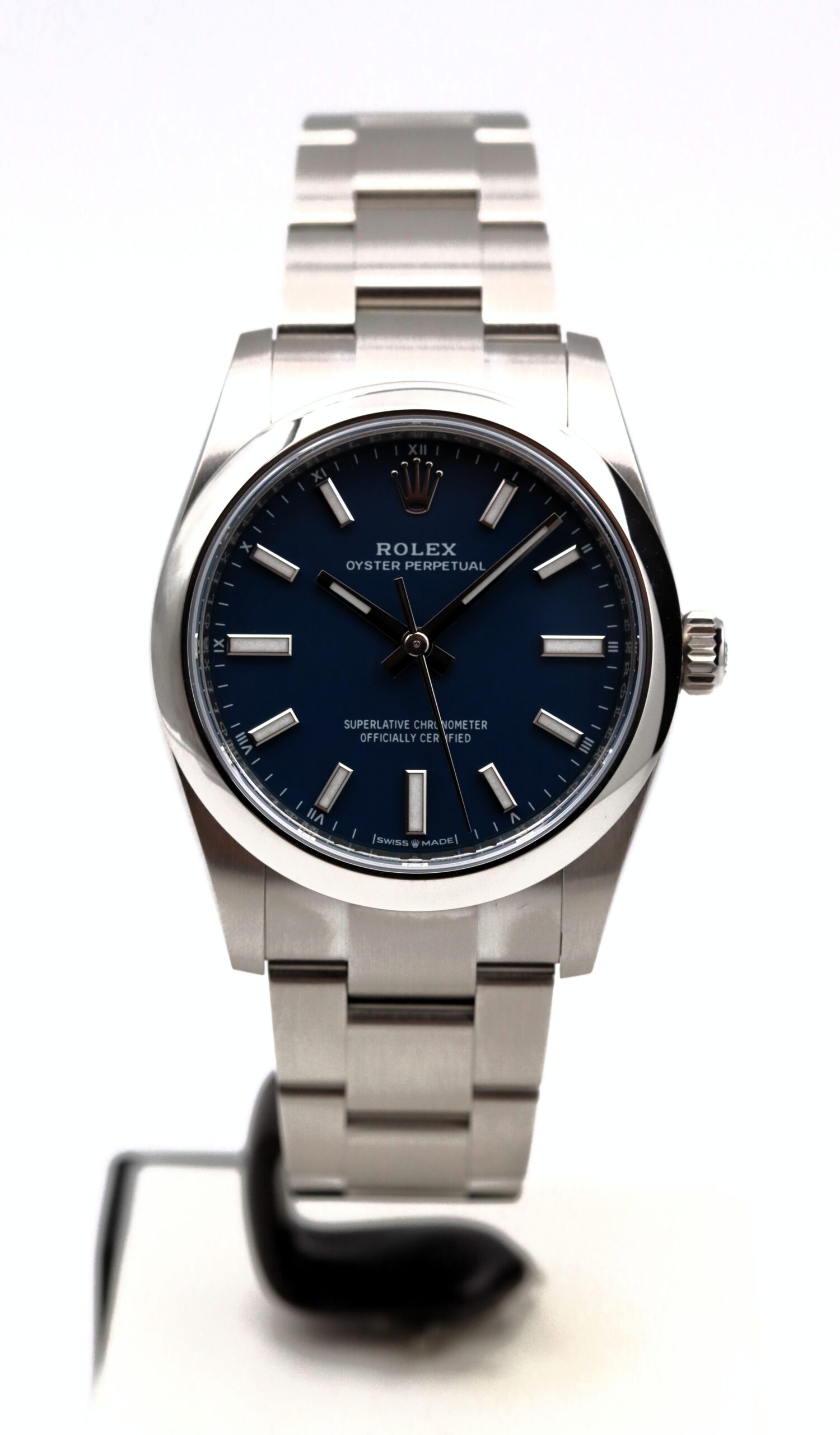 Rolex Oyster Perpetual 124200 Blue Med Dial Full Set 2026