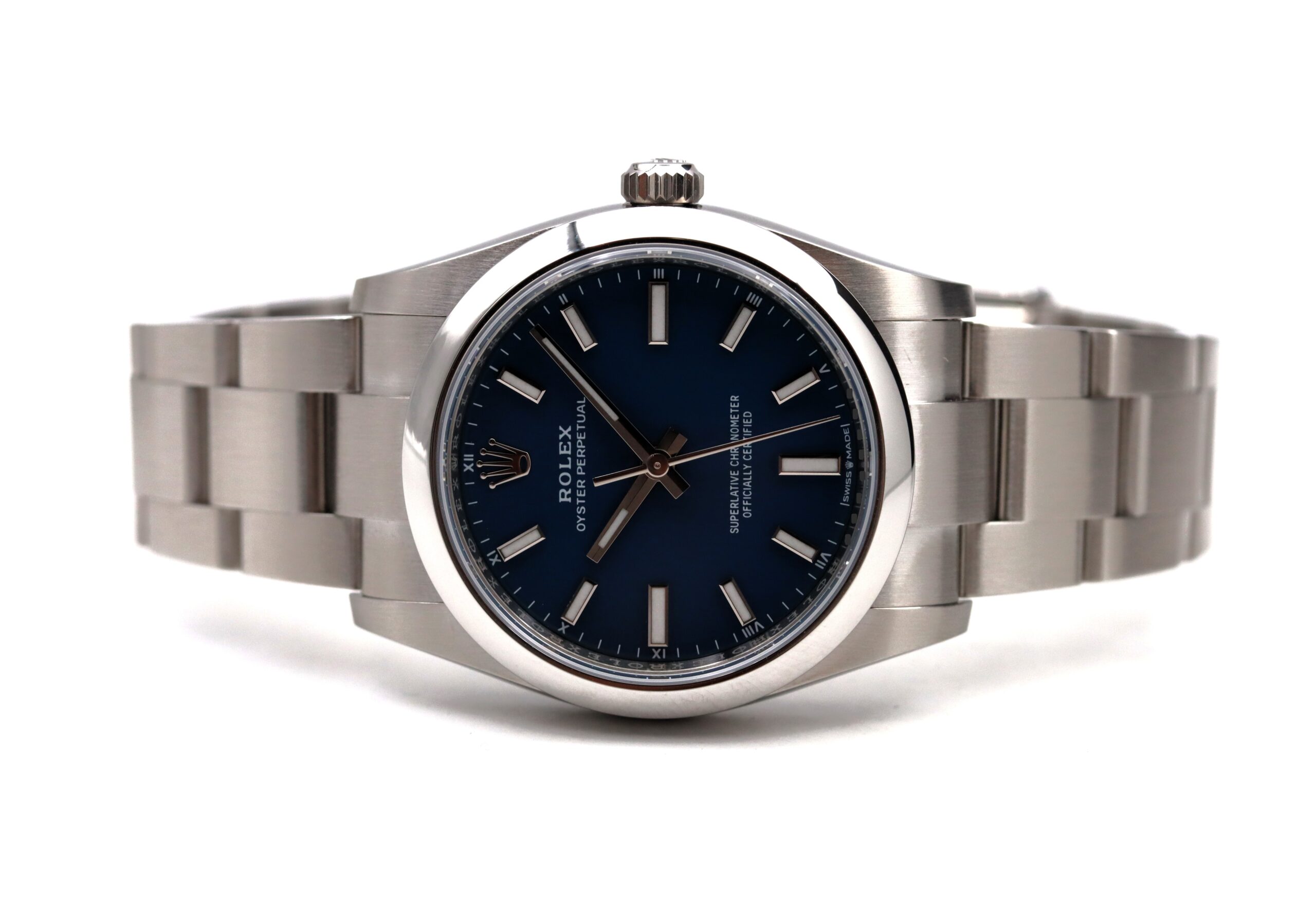 Rolex Oyster Perpetual 124200 Blue Med Dial Full Set 2026