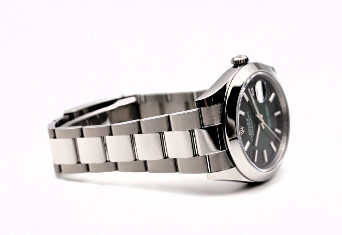 Rolex Datejust 41 Ref 126300 Green Ombrè Full Set 07/2026