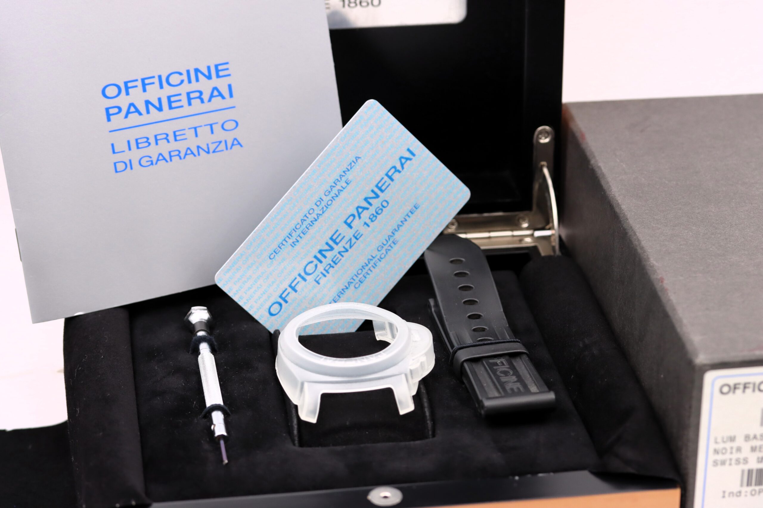 Panerai Luminor Base PAM00002 44mm Full Set 2000 - immagine 9