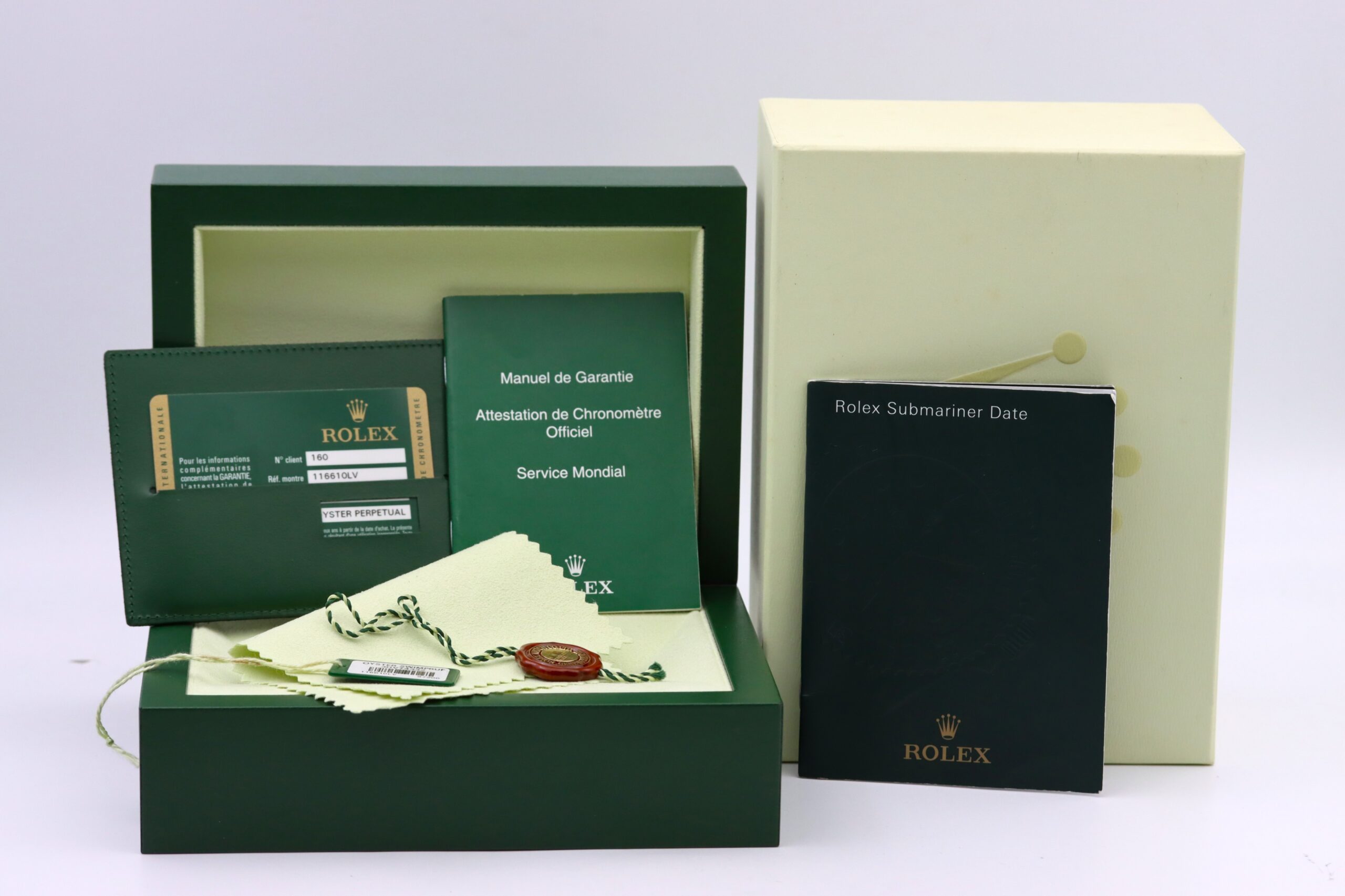 Rolex Submariner Date 116610LV Hulk Full Set 2015 Chromalight Serviced - immagine 7